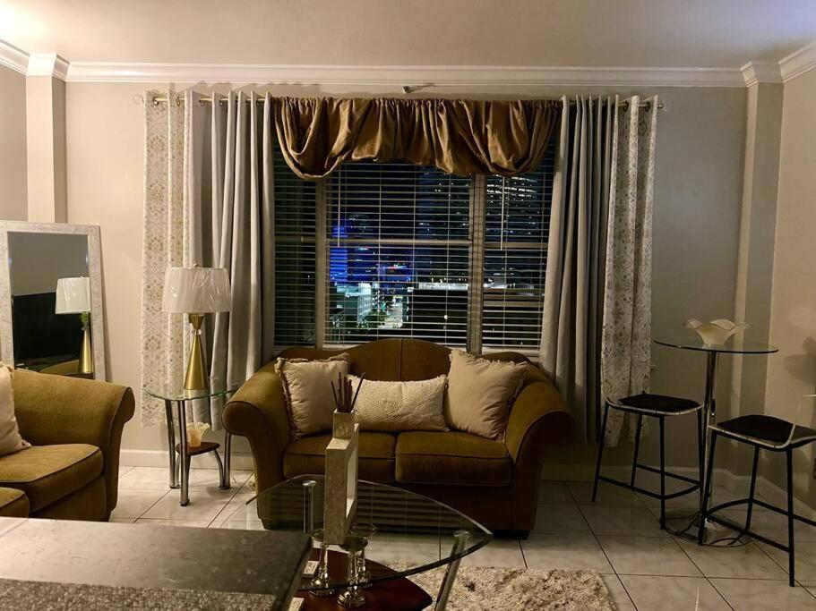Cozy Downtown Condominium جاكسونفيل المظهر الخارجي الصورة
