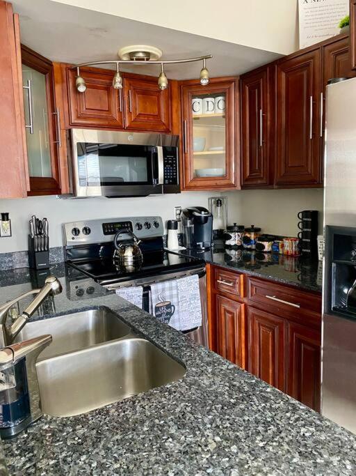Cozy Downtown Condominium جاكسونفيل المظهر الخارجي الصورة